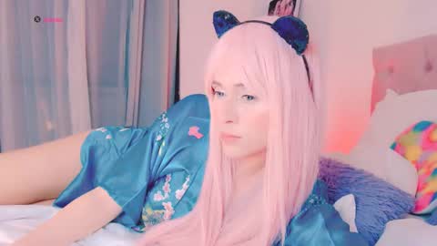 Snapshot of joliinee chatting on 10.16.25 ArianaJoliiee online show from 10.16.25