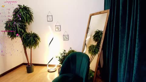 Polly  online show from 02.27.25