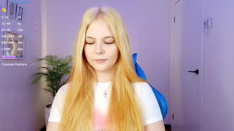 Polly  online show from 12.03.25