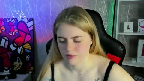 Snapshot of jolly_doll_ chatting on 05.14.26 Jolly online show from 05.14.26