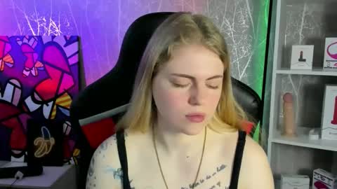 Snapshot of jolly_doll_ chatting on 05.16.26 Jolly online show from 05.16.26