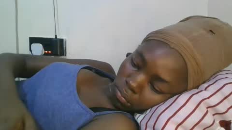 jollynabeb online show from 10.15.25