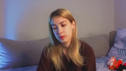 Viola online show from 11.28.25