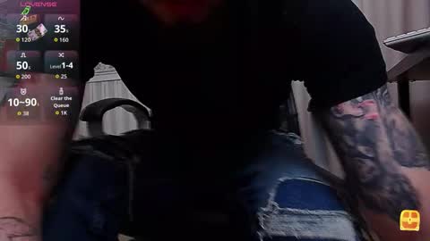 Snapshot of jonahshaw chatting on 02.10.26 JonahShaw online show from 02.10.26