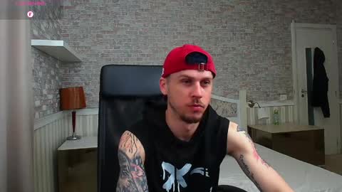 Snapshot of jonahshaw chatting on 05.14.26 JonahShaw online show from 05.14.26