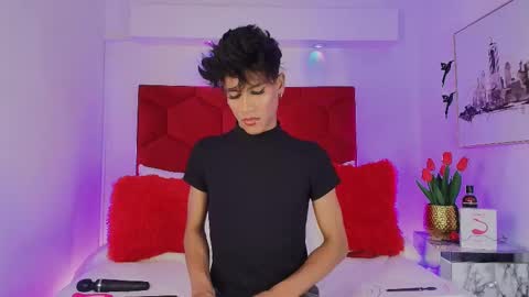 Snapshot of jonas_hiill chatting on 10.02.25 Jonas online show from 10.02.25