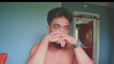 Snapshot of jonathanliyaz1 chatting on 09.23.25 royjon online show from 09.23.25