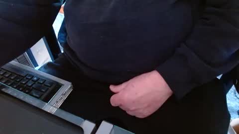 Snapshot of joncpics chatting on 03.07.25 joncpics online show from 03.07.25