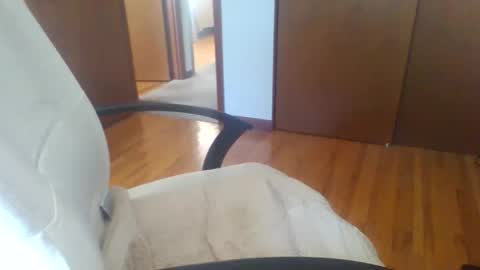 Snapshot of jonderr135 chatting on 02.01.26 jonderr135 online show from 02.01.26