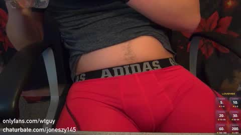 Snapshot of joneszy145 chatting on 02.01.26 WhteGuy online show from 02.01.26