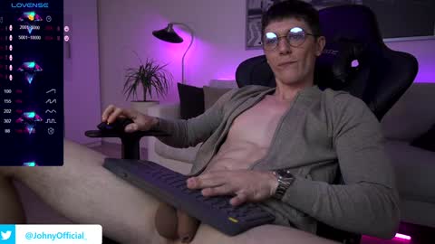 Snapshot of joni_joni18 chatting on 01.27.25 John     online show from 01.27.25