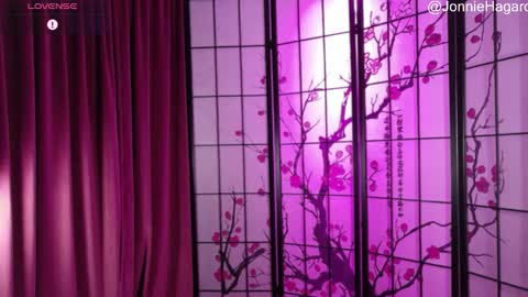 Jonnie Hagard online show from 12.05.25