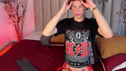 jonny_gilbert online show from 11.25.25