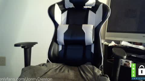 Snapshot of jonnydieston777 chatting on 03.02.25 JonnyDieston online show from 03.02.25