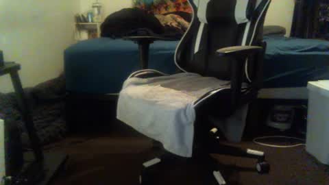 Snapshot of jonnydieston777 chatting on 09.15.25 JonnyDieston online show from 09.15.25