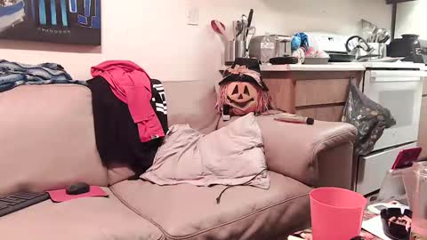 Snapshot of jonnyhungster chatting on 10.21.25 JayHungster xxx online show from 10.21.25
