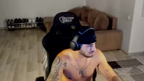 jonnyporn1 online show from 12.21.25