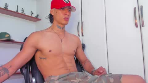 Snapshot of jonryder_ chatting on 05.17.26 Ryder Jon online show from 05.17.26
