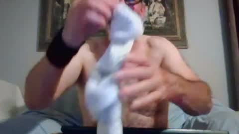 Snapshot of jony_five chatting on 06.11.26 Jon online show from 06.11.26