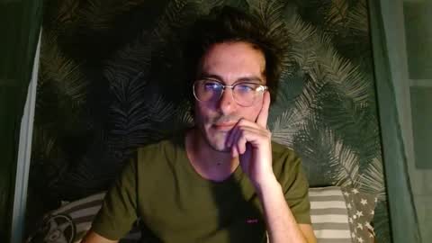 Snapshot of joohnoff chatting on 01.19.25 John online show from 01.19.25