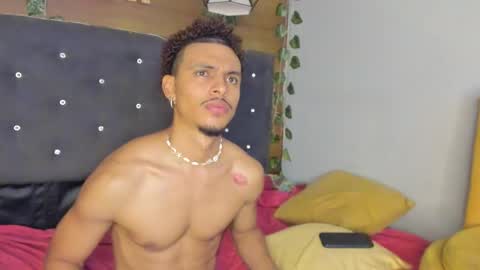 Snapshot of jordan_love7 chatting on 01.18.25 jordan online show from 01.18.25