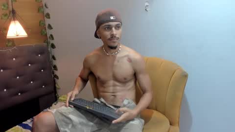 Snapshot of jordan_love7 chatting on 02.17.25 jordan online show from 02.17.25