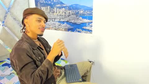 Snapshot of jordan_love7 chatting on 09.13.25 jordan online show from 09.13.25