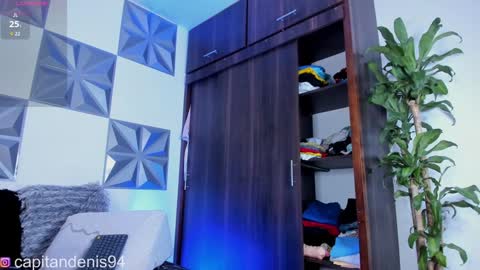 Snapshot of jordandenis17 chatting on 01.16.25    Schedule   3 pm - 10pm   OfflineTuesday and Wednesday online show from 01.16.25