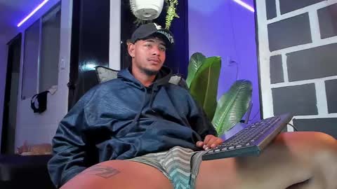 Snapshot of jordanparis chatting on 02.16.25 JordanParis online show from 02.16.25
