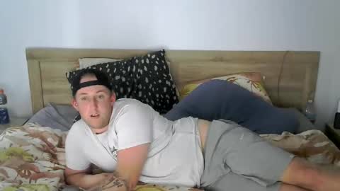 Snapshot of jorddiickzilla chatting on 10.28.25 jorddiickzilla online show from 10.28.25