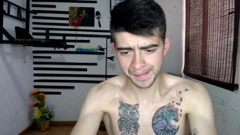 Snapshot of jordi_big_cock chatting on 12.14.24 jordi_big_cock online show from 12.14.24