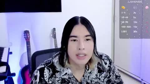 Jiho online show from 10.10.25