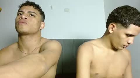 Snapshot of jose_and_daniel chatting on 07.07.26 JOSE AND DANIEL online show from 07.07.26