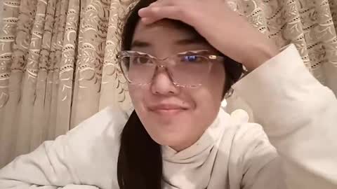 Snapshot of josephinepantle chatting on 04.15.26 Kama online show from 04.15.26