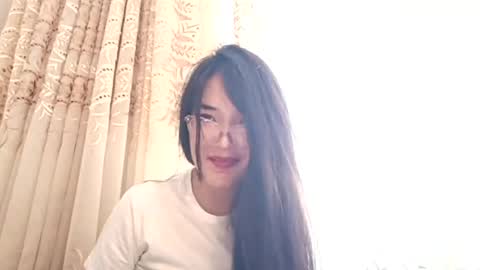 Snapshot of josephinepantle chatting on 04.23.26 Kama online show from 04.23.26