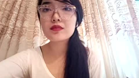 Snapshot of josephinepantle chatting on 04.23.26 Kama online show from 04.23.26