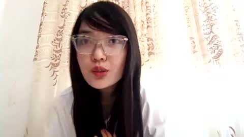 Snapshot of josephinepantle chatting on 04.27.26 Kama online show from 04.27.26