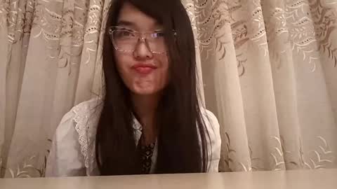 Snapshot of josephinepantle chatting on 05.28.26 Kama online show from 05.28.26