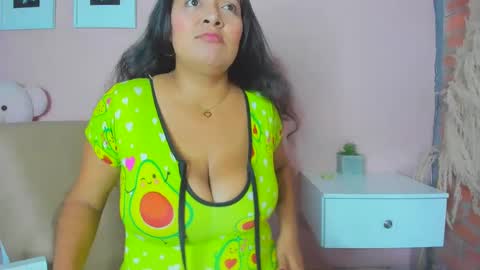 Snapshot of josephinesmiths chatting on 12.03.24 josephinesmiths online show from 12.03.24