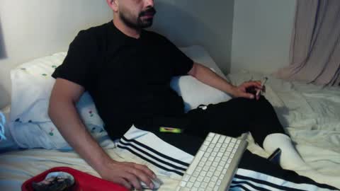 Snapshot of josephs1990 chatting on 01.10.25 josephs1990 online show from 01.10.25