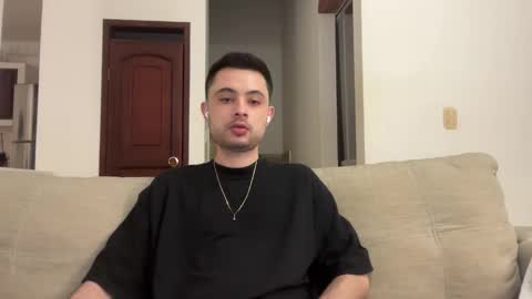 Snapshot of josezaens_ chatting on 09.17.25 josezaens_ online show from 09.17.25