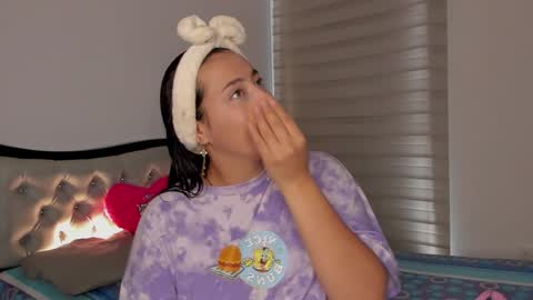 Snapshot of josh_and_dilany chatting on 02.08.25 Dilany Josh online show from 02.08.25