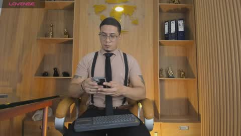 Snapshot of joshmiller___ chatting on 05.16.26 joshmiller___ online show from 05.16.26