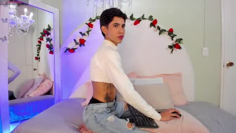 Joshua Sanz  online show from 10.04.25