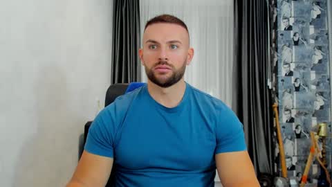 Snapshot of joshuamuscle69 chatting on 01.18.25 joshuamuscle69 online show from 01.18.25