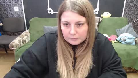 Snapshot of josiesun771 chatting on 02.21.25 josiesun771 online show from 02.21.25