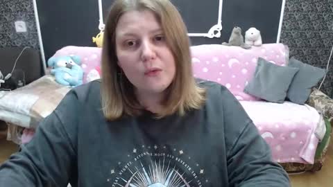 josiesun771 online show from 11.23.25