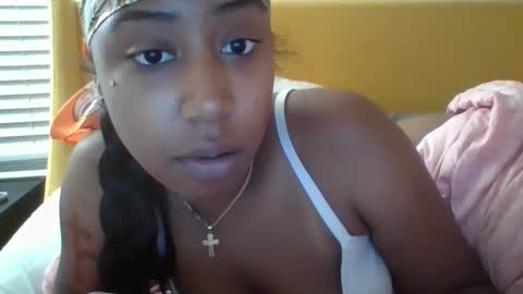 Snapshot of jottijade chatting on 10.13.25 jottijade online show from 10.13.25