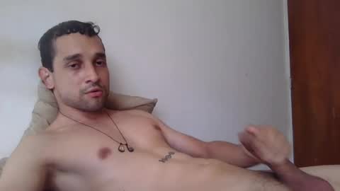 Snapshot of jovenvergonguapo09 chatting on 07.28.26 Van Helsing online show from 07.28.26