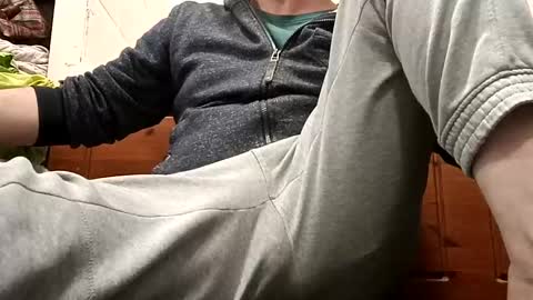 Snapshot of joy8motion chatting on 01.03.25 Willy Wild online show from 01.03.25